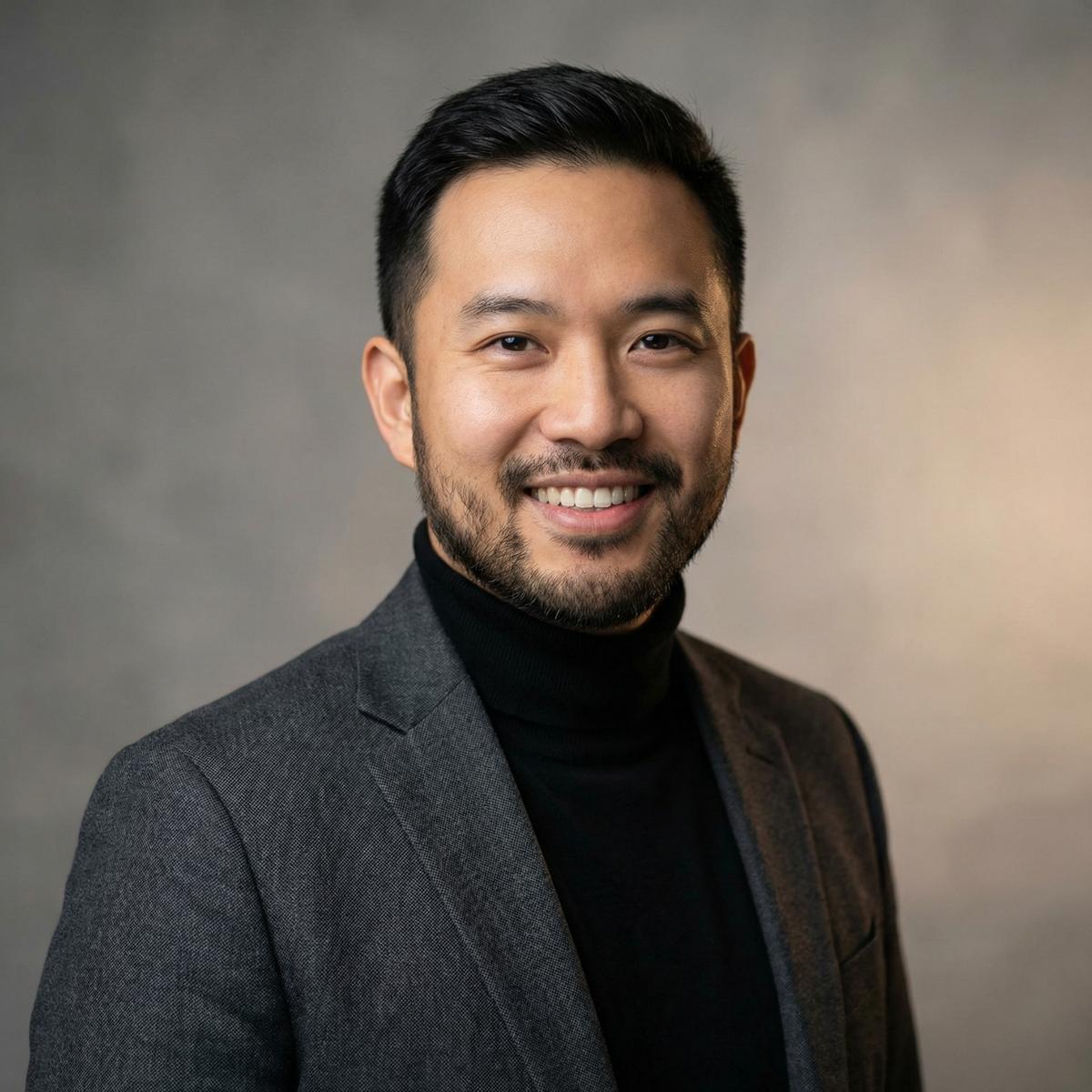 蘑菇视频-影视导演陈明远